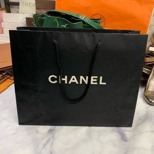 CHANEL Party Supplies - CHANEL gift bag CHANEL Party Supplies - CHANEL gift bag